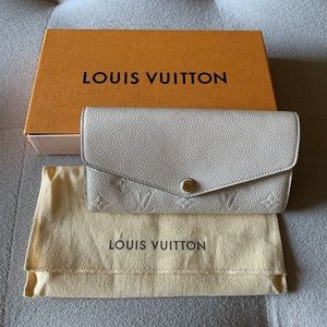 ❌SOLD ✨Louis Vuitton Sarah Wallet in Empreinte✨